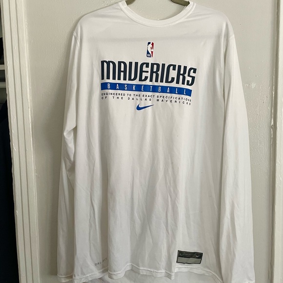Nike Other - Nike Dallas Mavericks White Long Sleeve Tee
